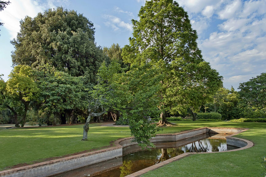 Johannesburg Botanical Gardens: Green Space for Family Time